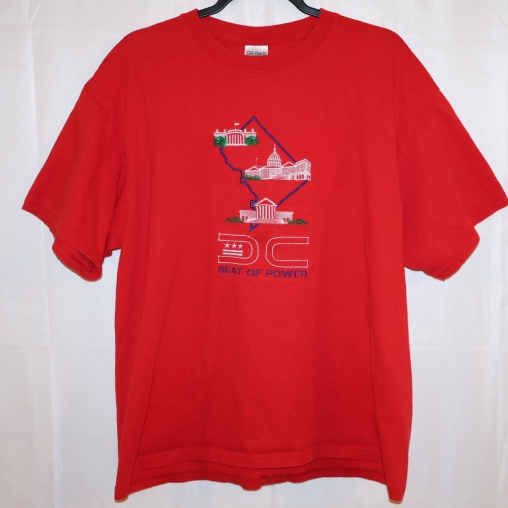 Gildan Vintage D.C. Seat Of Power Embroidered Red T-shirt. XL. Unisex.